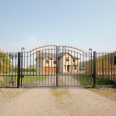 Milnholm Manor Apartment Falkirk Exterior foto